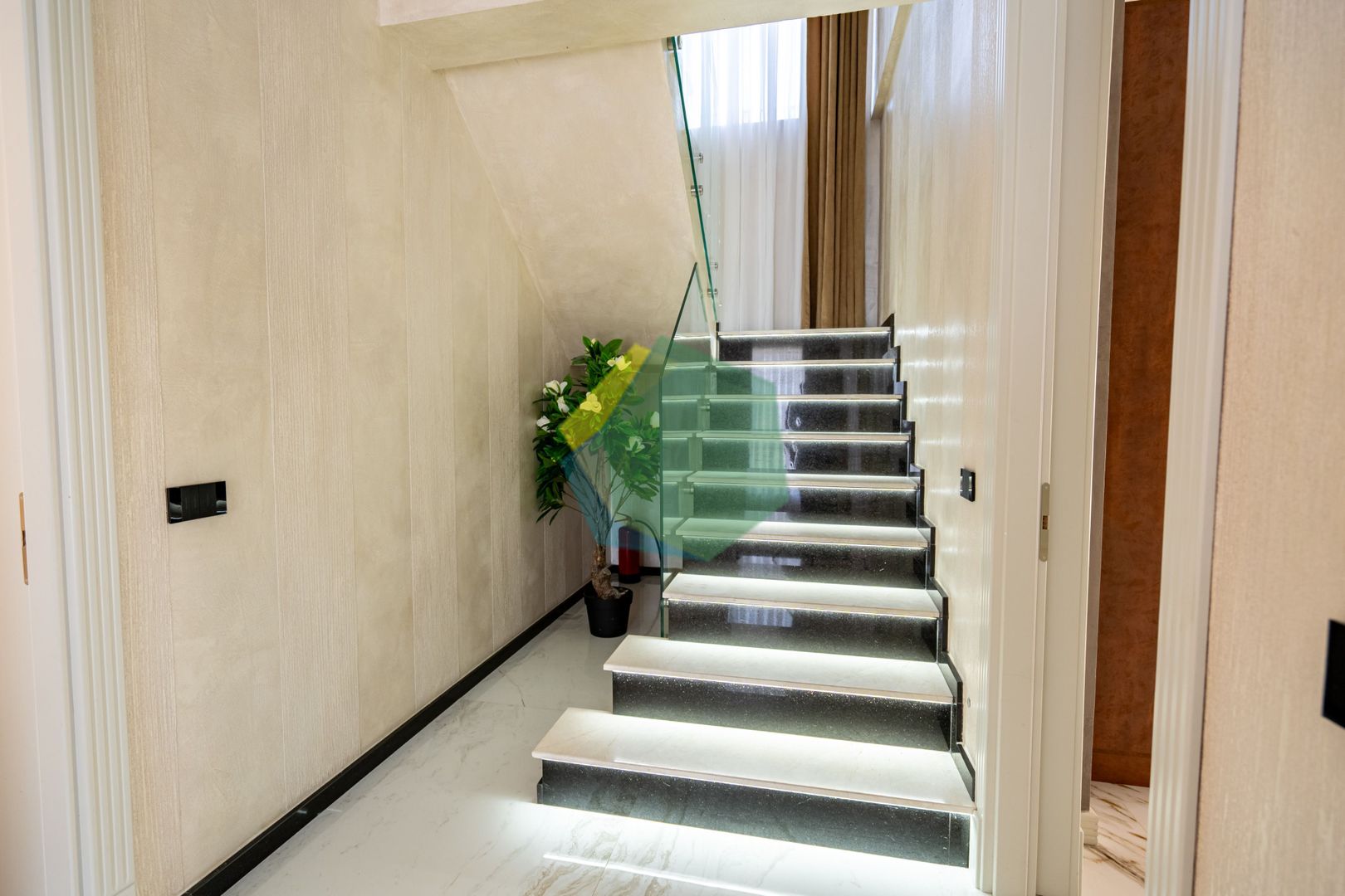 VILA ULTRA-LUX/ OTOPENI CENTRAL/SMART HOME/PISCINA - Poză 13
