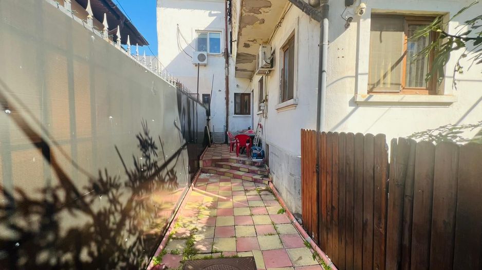 Apartament cochet cu 2 camere și curte individuală – Str. Măcelari - Poză 2