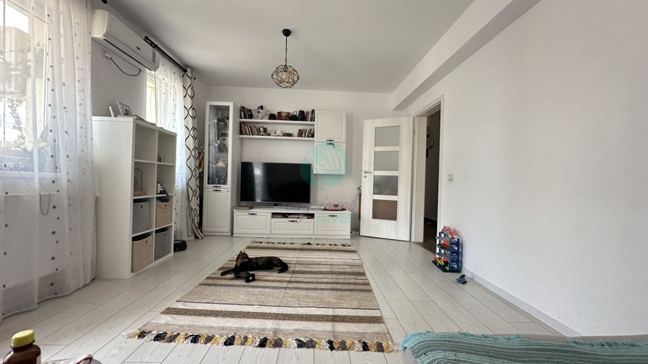 3 camere spatioase intr-un complex Apollo - Poză 2