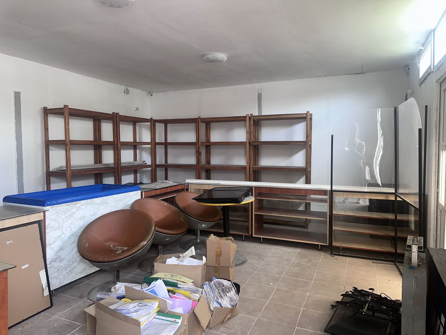 Service auto și spațiu comercial de închiriat! - Poză 9