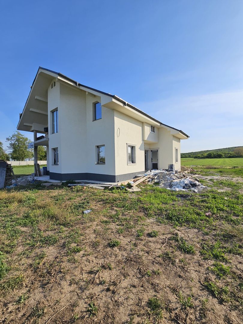 Casa Semifinisata Oncea Oradea - Poză 1