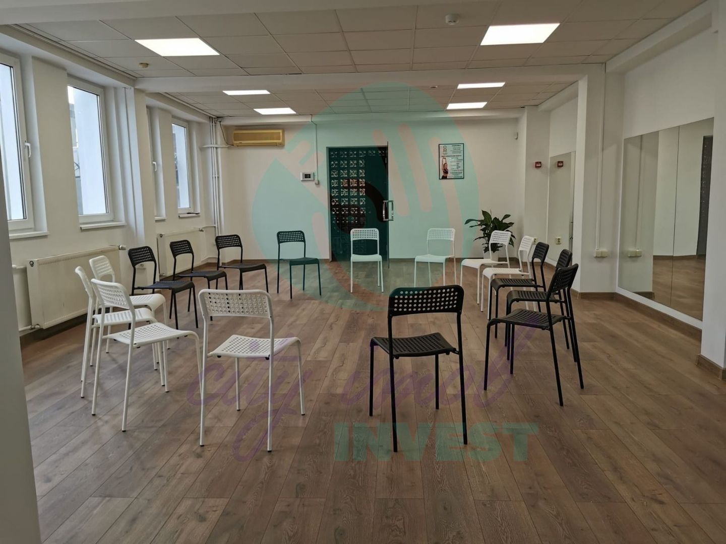 Casa multifunctionala la 9 minute de metrou Eroii Revolutiei - Poză 16