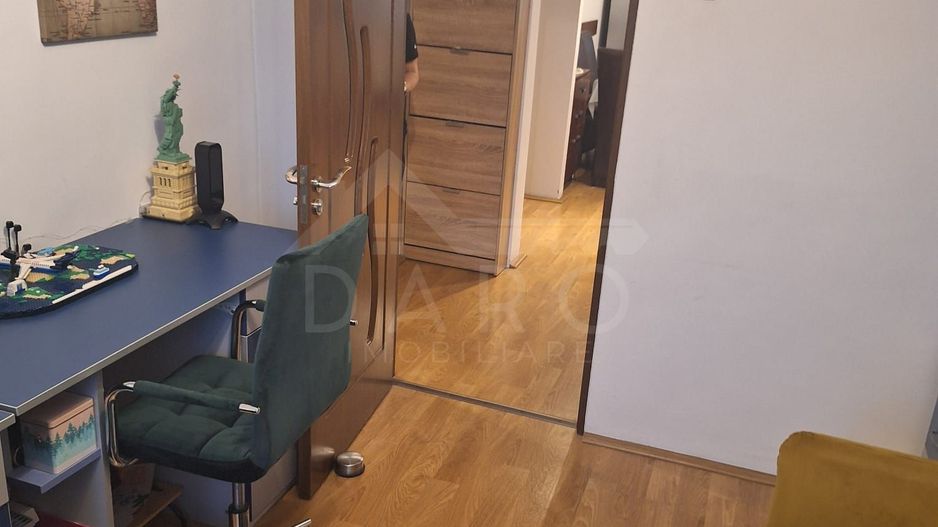 De vânzare apartament cu 3 camere-- 119. 500 EUR - Poză 3