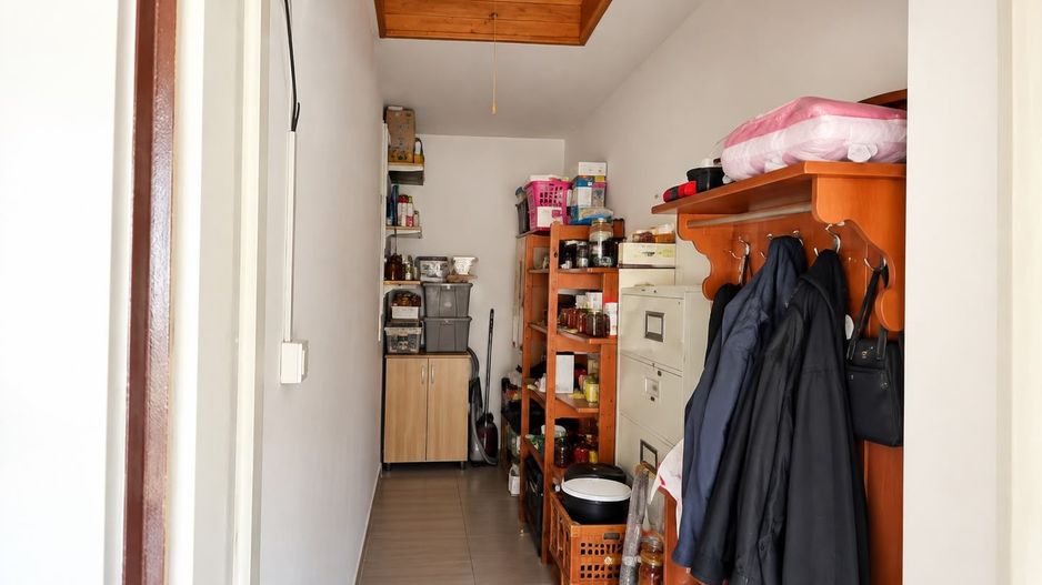 Casă cu 3 camere 85 mp în Freidorf + 2.877 mp teren - Poză 5