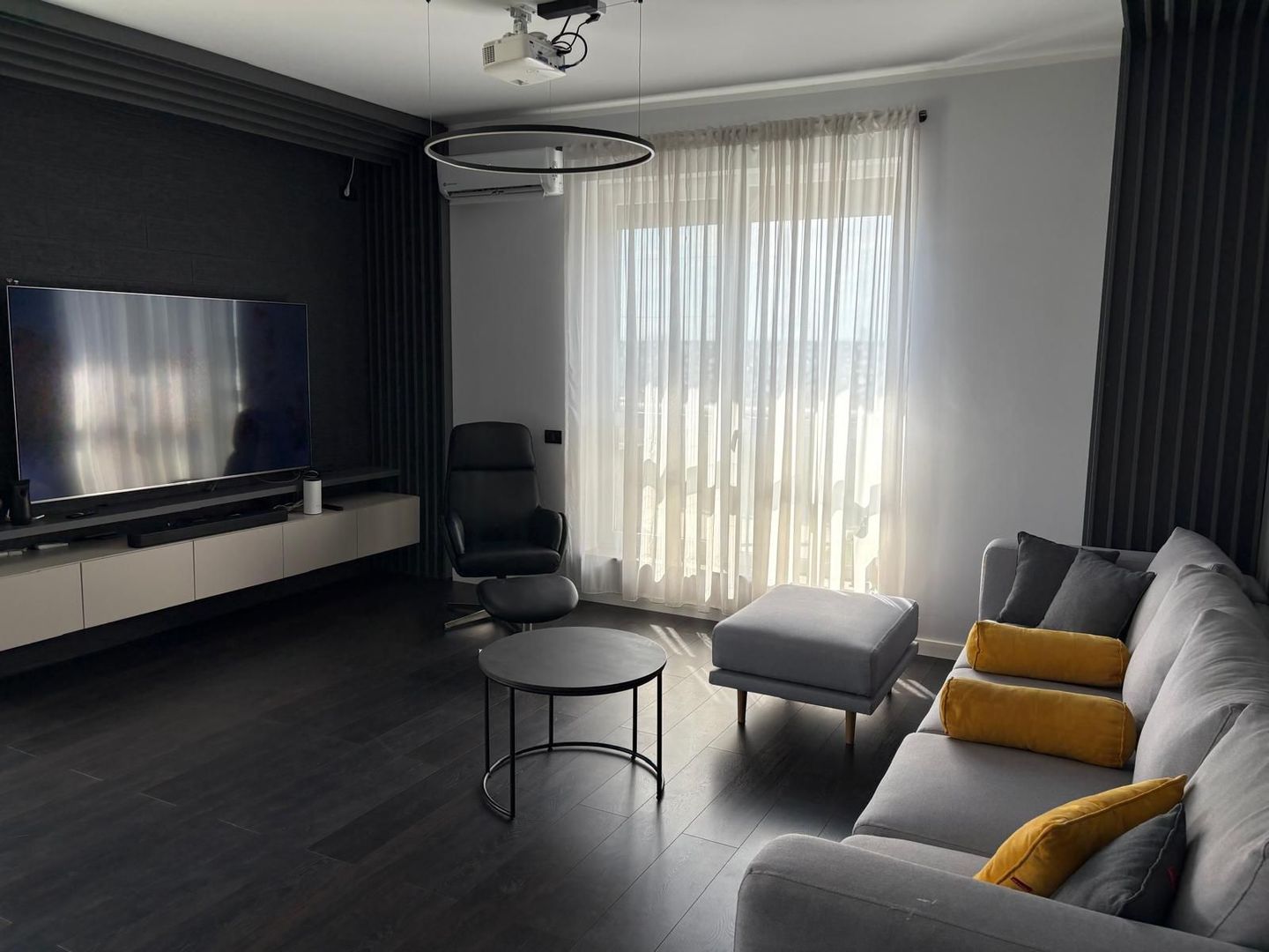 Penthouse Dobroiesti - Poză 2