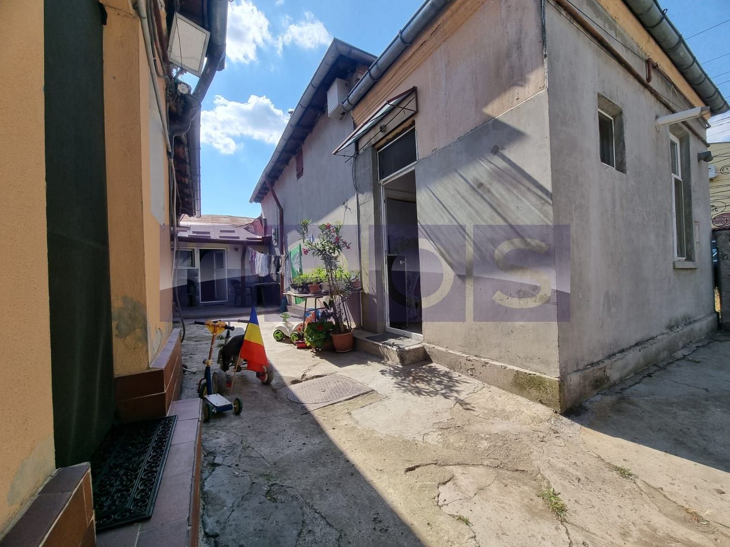 VANZARE CASA 2 CAMERE | ZONA TINERETULUI -CURTE COMUNA - Poză 15