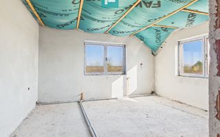 Proprietate impresionantă de vânzare in Nădab - Poză 31