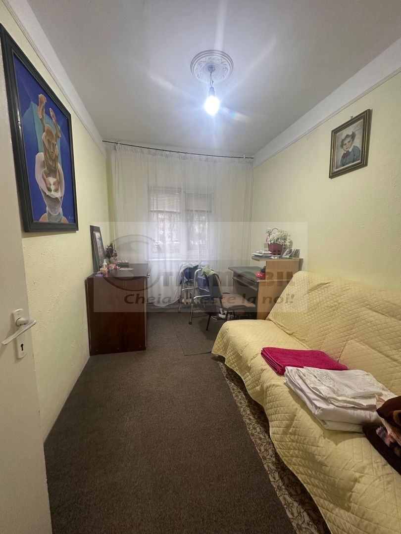 APARTAMENT 3 CAM  DECOMANDAT SF LAZAR LANGA  AMAZON LIBER - Poză 8