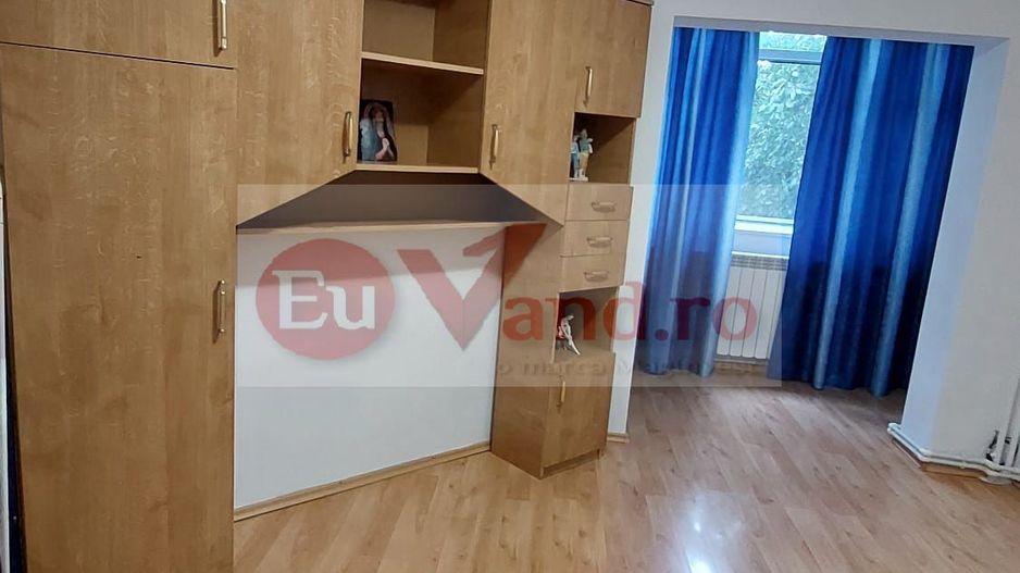 De închiriat apartament cu 3 camere, etaj 1, Siderurgistilor, 400 euro - Poză 2
