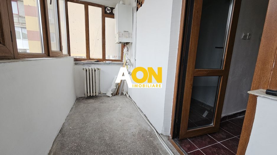 Apartament 3 camere, 78 mp utili, etaj 4 + pod + boxa 7 mp, Cetate - Poză 4
