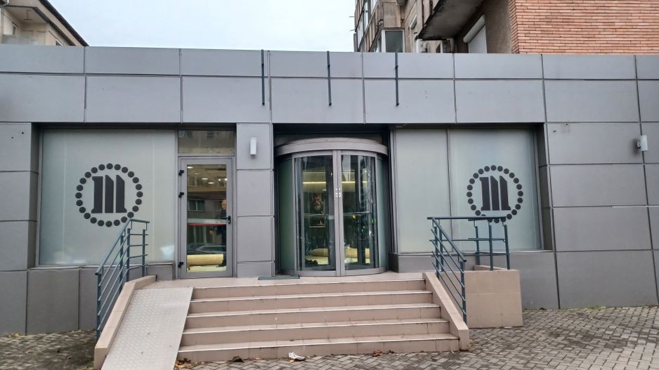 Spațiu birouri, Decebal Oradea. 2 700 Euro+TVA/lună (neg). Comision 0 - Poză 6