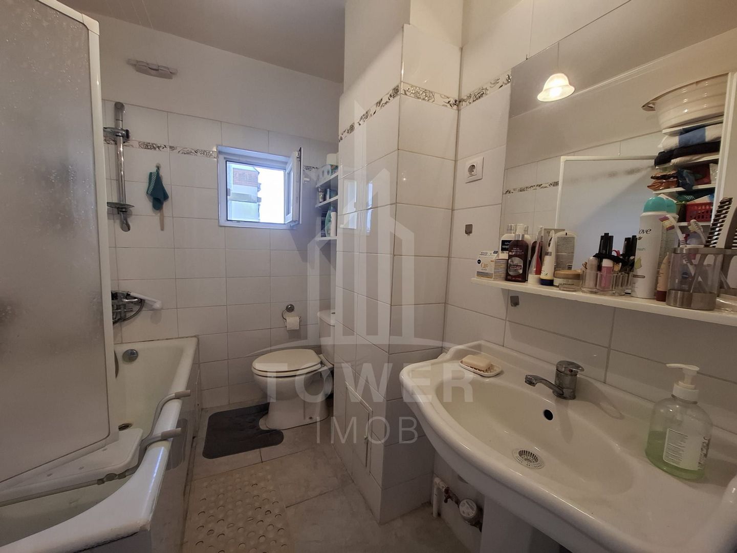 Apartament 4 camere -etaj 1, zona V. Aron - Poză 14