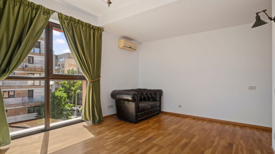 Apartament Otopeni CENTRAL 3 camere, 102m2,  Luminos si Primitor - Poză 5