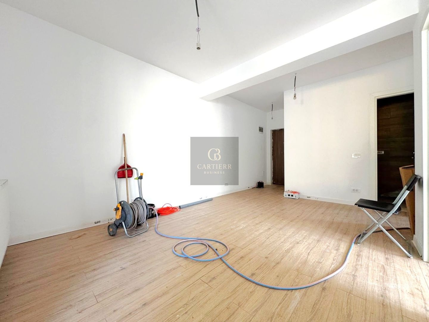 2 CAMERE + 2 LOCURI DE PARCARE| ANDRONACHE | - Poză 2