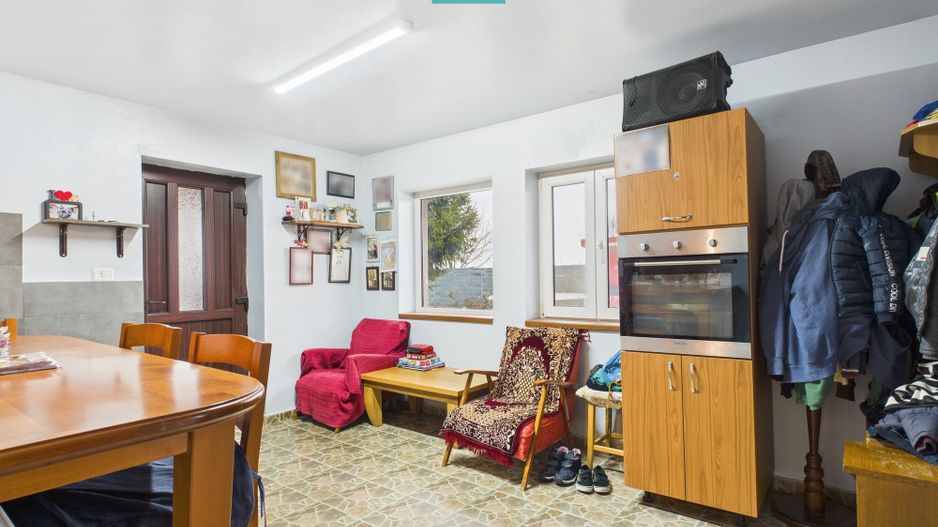 Casă frumoasă la Iratoș la preț bun - Poză 16