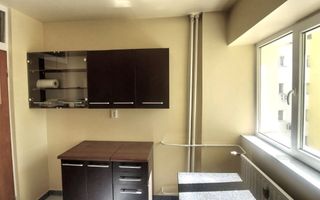 Vand apartament 4 camere situat la 10 min de Piata Unirii - Poză 14