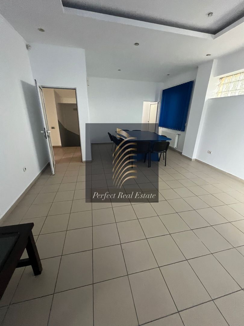 De închiriat în exclusivitate – clădire multifuncțională - Poză 15