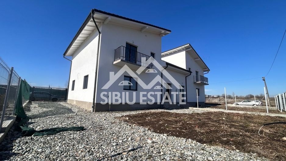 Casa duplex de vanzare 4 camere, 2 bai-s.u. 142 mp. PRET AVANTAJOS - Poză 94