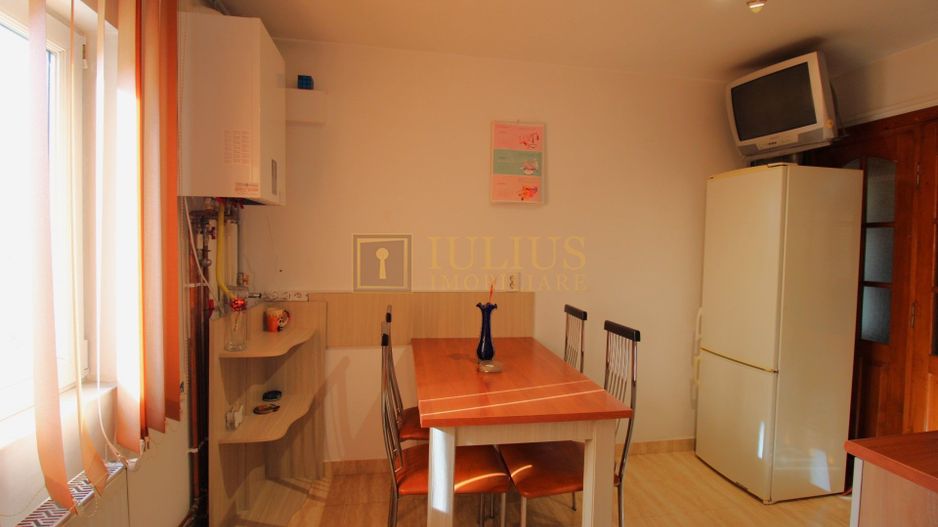 3 camere, centrala proprie, boxa la subsol - Poză 12