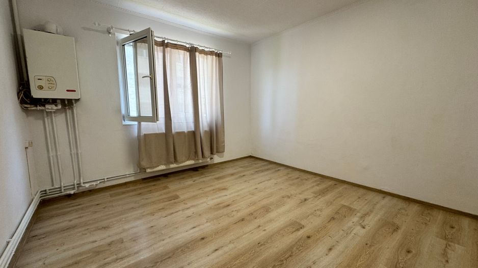 Garsoniera la parter inalt, Zona Stefan cel mare - Poză 1