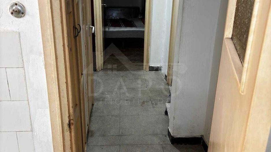 Vând apartament 2 camere - Poză 4