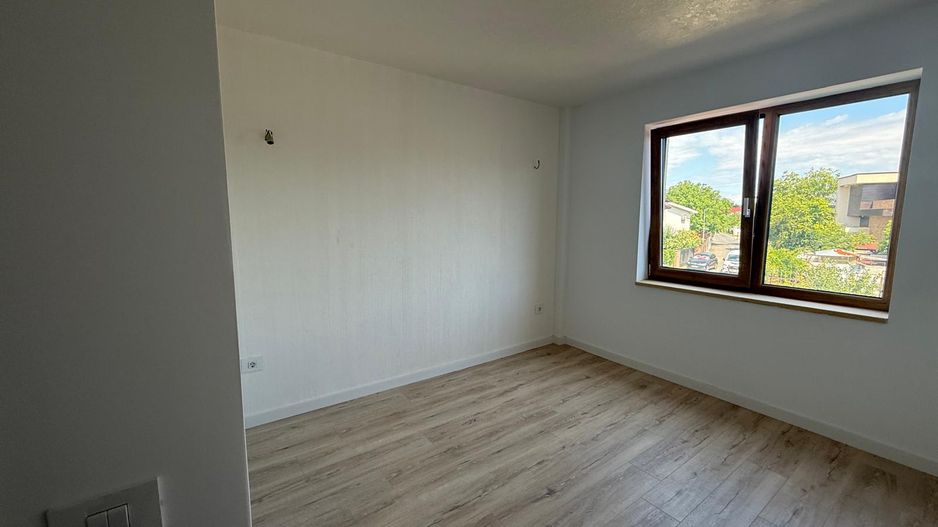Titan /3 camere/ Etaj 1/ Incalzire in pardoseala - Poză 10