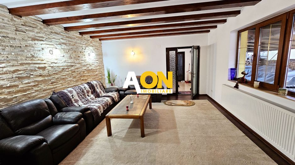 Casa cu 2 corpuri de cladire, 504 mp teren, Lipoveni - Poză 7