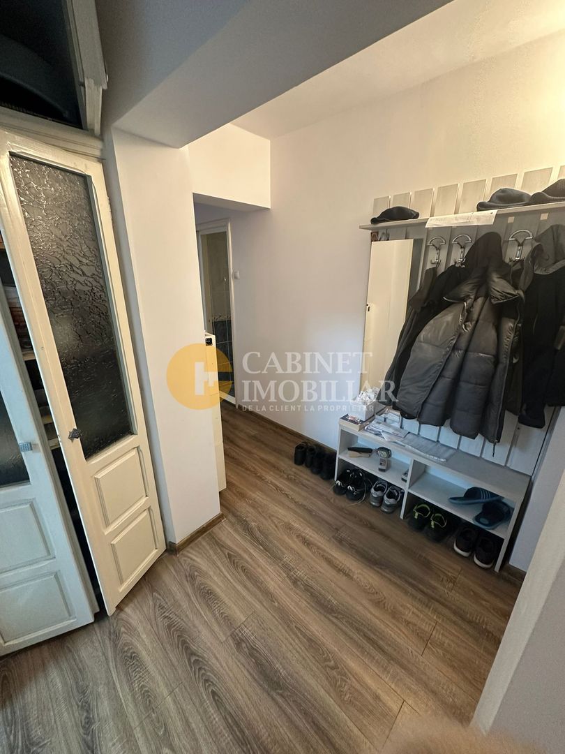 GARĂ - ARCU - 3 CAMERE DECOMANDAT - ETAJ INTERMEDIAR - Poză 6