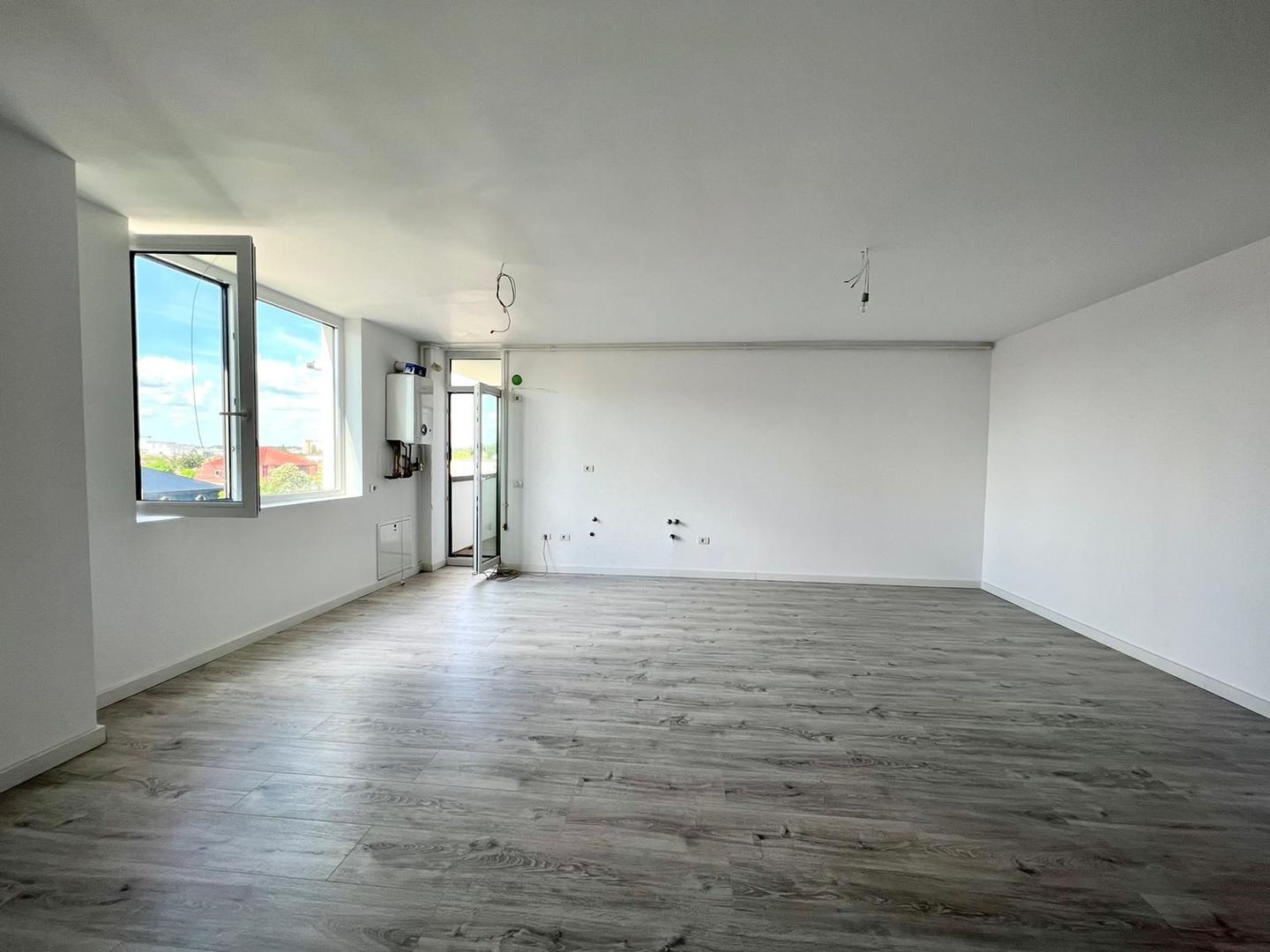 Apartament 2 camere+parcare subterana, zona Telgerafului. - Poză 1