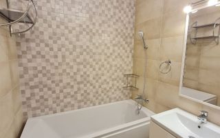 Lux la 5 minute de Iulius Town - Poză 22