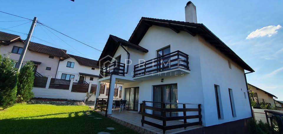 Casă individuală elegantă – Corunca, curte spațioasă - Poză 1