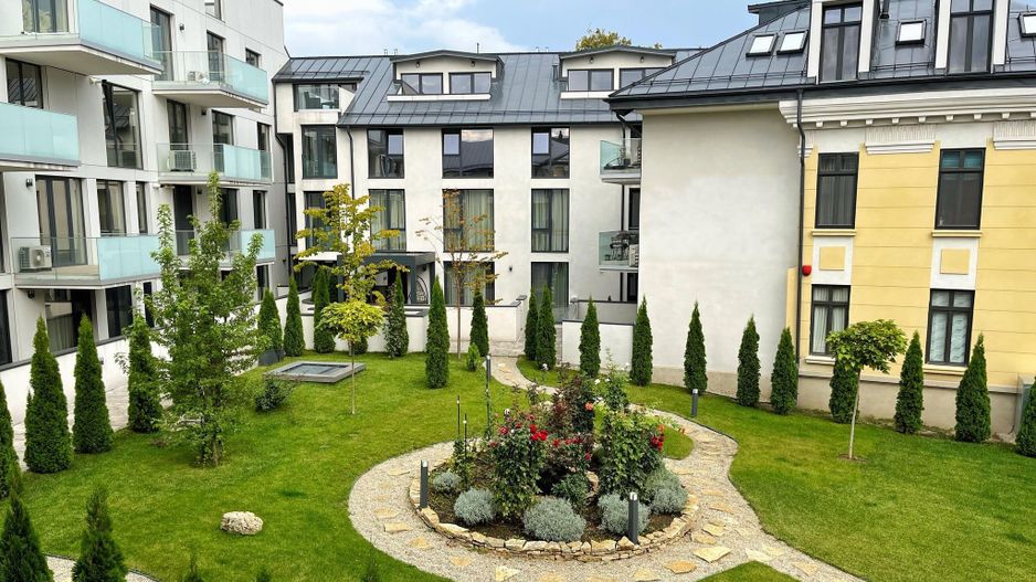 Închiriere 2 Camere Complex Carmen Sylva, Parcare Subterană, Piscină Rooftop - Poză 14