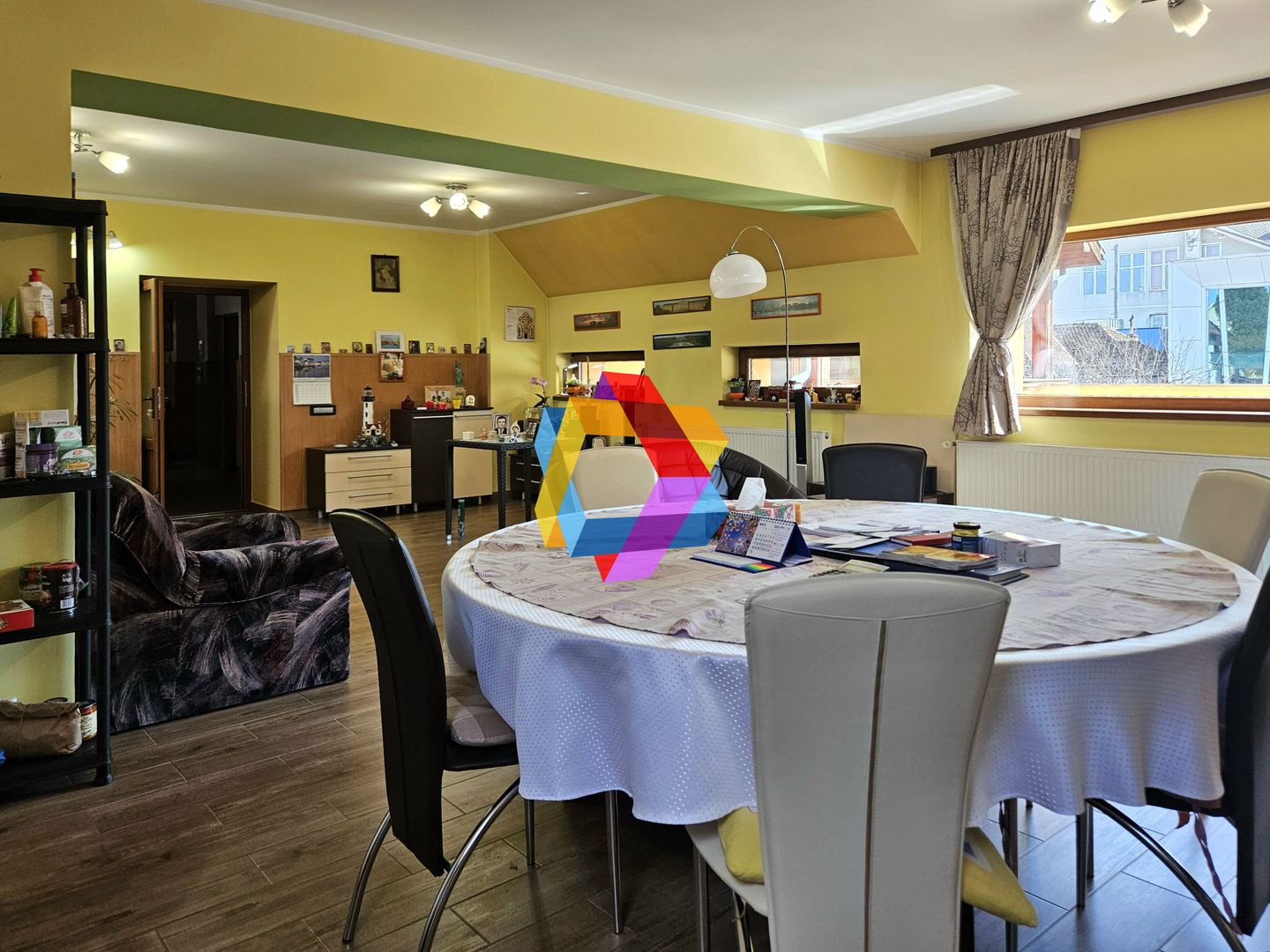 Casă plus Spațiu comercial  741 mp, Teren 906 mp Brasov - zona Blumana - Poză 2