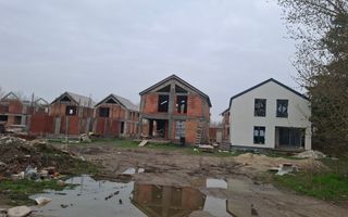 Spre Vanzare- Vila-1 Decembrie, Ilfov, cartier rezidential. - Poză 1