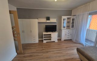 Inchiriez apartament 2 camere zona centrala - Poză 2