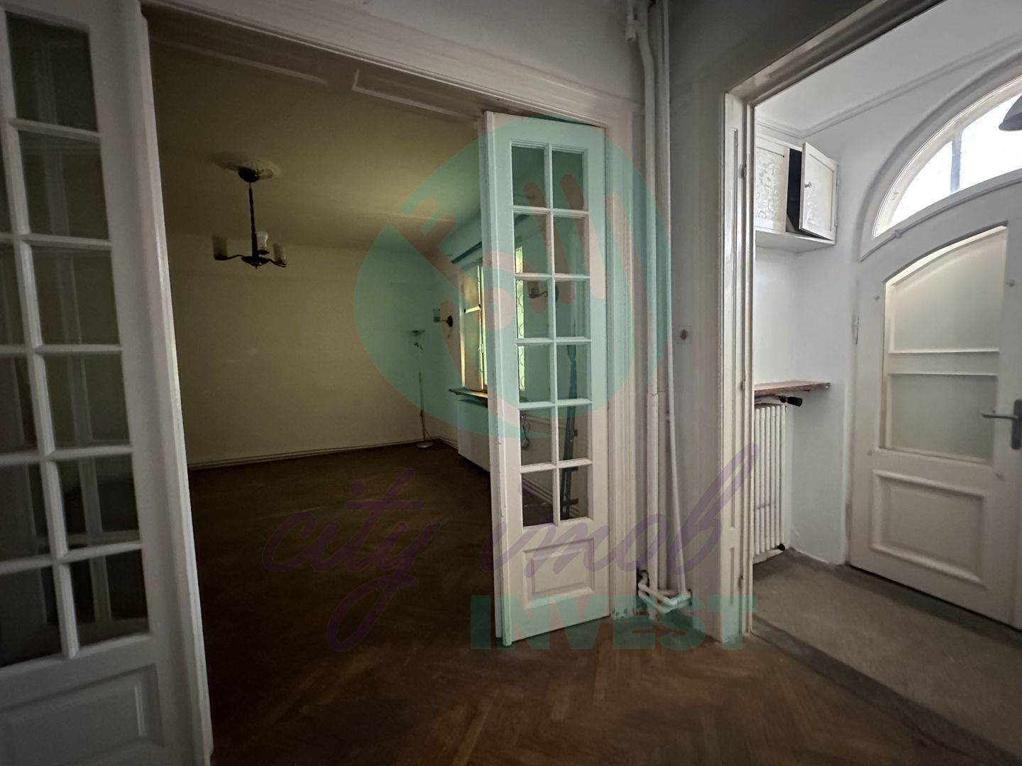 Casa interbelica intr-o zona boema - Poză 5