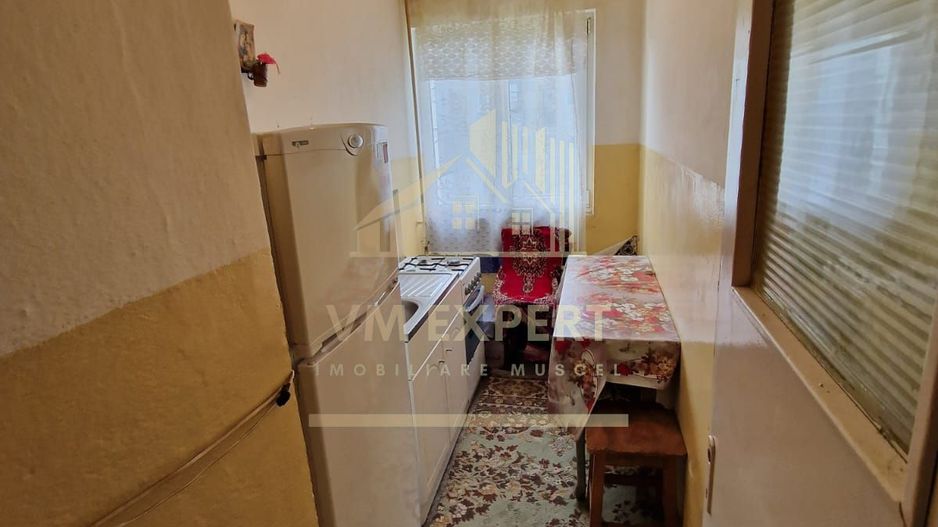 APARTAMENT 2 CAMERE, ETAJ 2, CAMPULUNG, ZONA VISOI - Poză 7