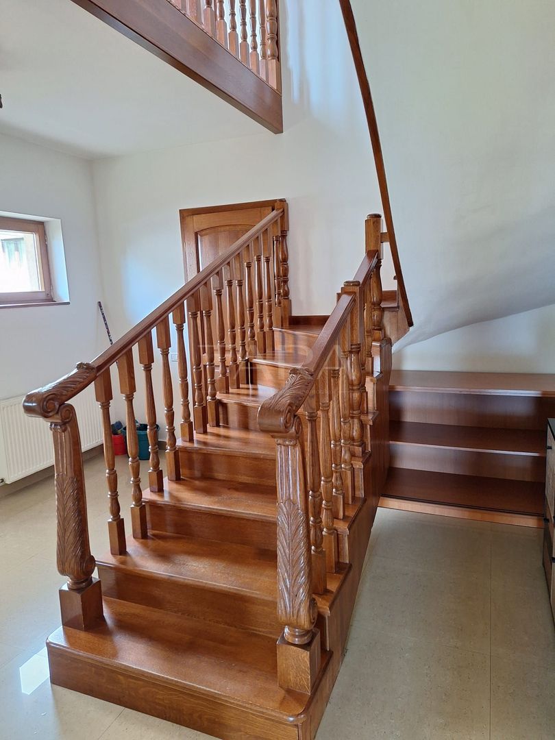 Casa deosebită în Europa – stil clasic, terase și grădină amenajata - Poză 8