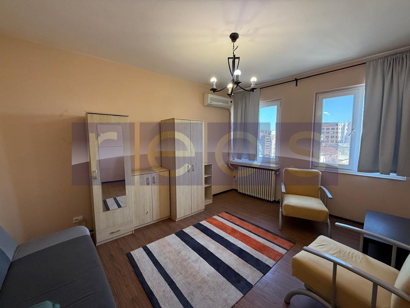 Apartament de vânzare  2 camere Kogălniceanu 45 mp utili centrala - Poză 2