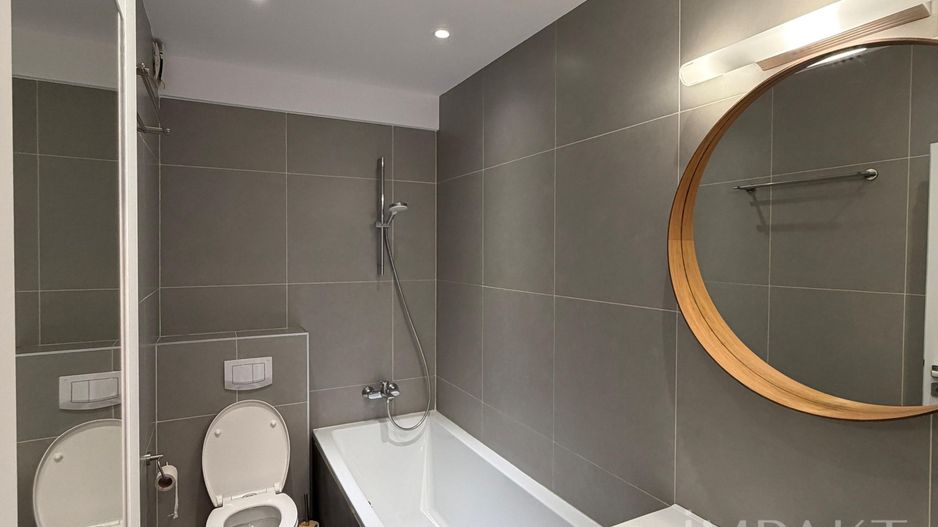 Apartament 3 camere cu priveliște spre parc – zona semicentrala - Poză 10