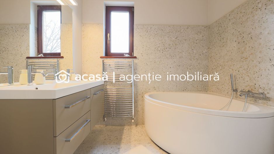 Apartament unic în Arad – Ultracentral, liniște, priveliște superbă - Poză 9