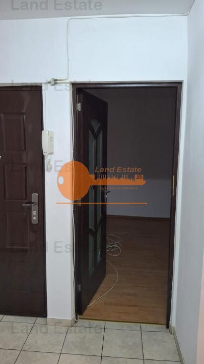 2 camere etaj 1 din 4 Aviatiei - Poză 18