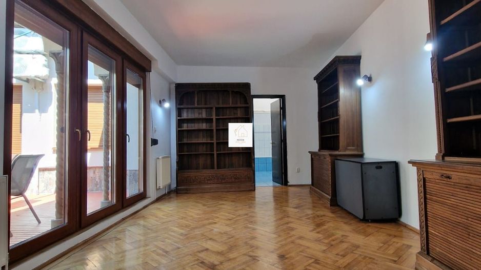 Vila 4 camere pretabila firma - Poză 16