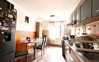 Apartament 4 Camere | Decomandat | 74 mp | Zona Cetate - Poză 9