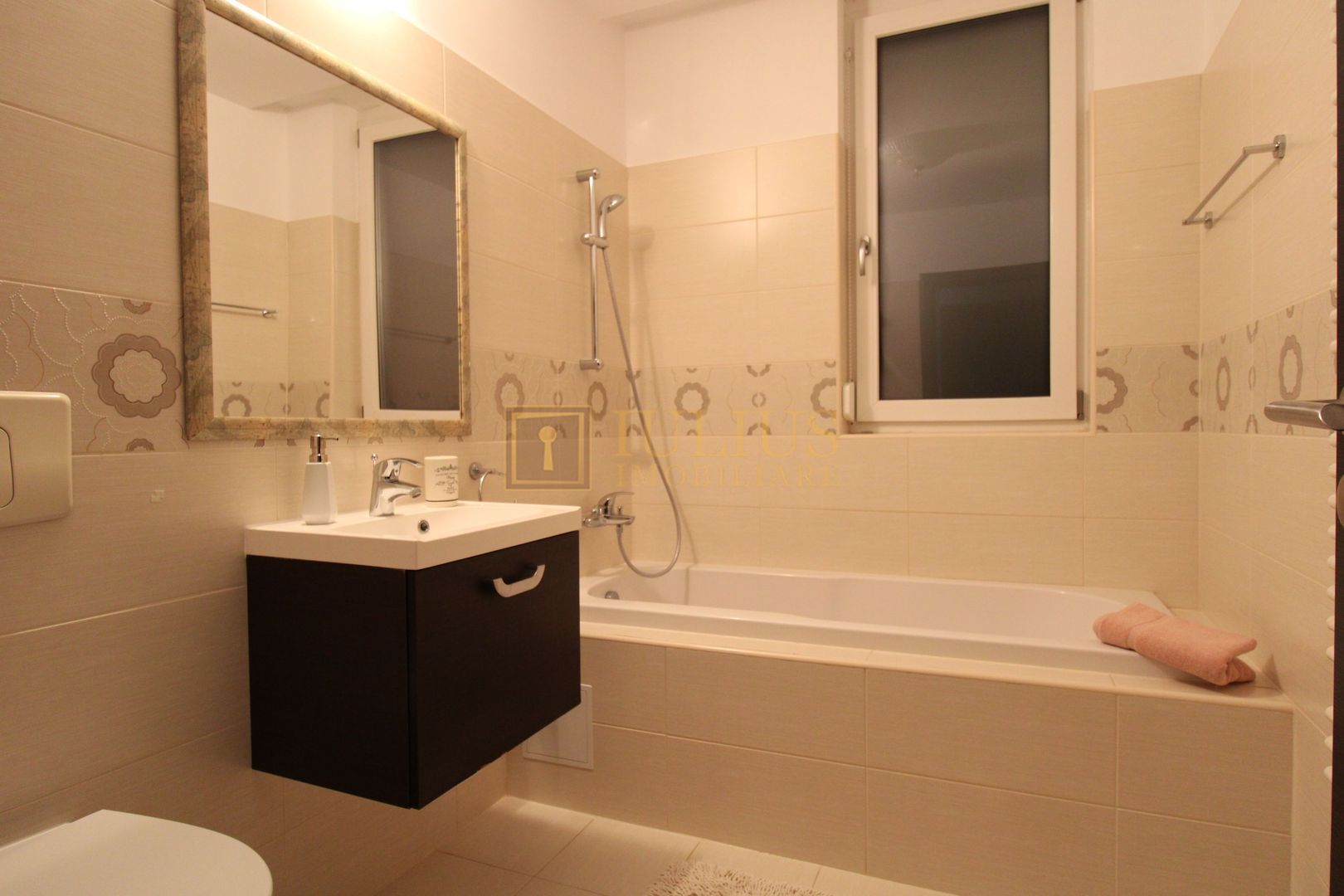 PENTHOUSE zona Braytim, terasa de 50mp, strada secundara foarte linistita! - Poză 12