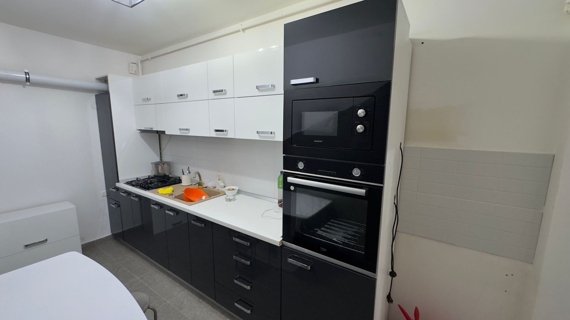 GARSONIERA MARULUI, MOBILAT, BLOC NOU, PARCARE, CENTRALA, COMIS 0% - Poză 3