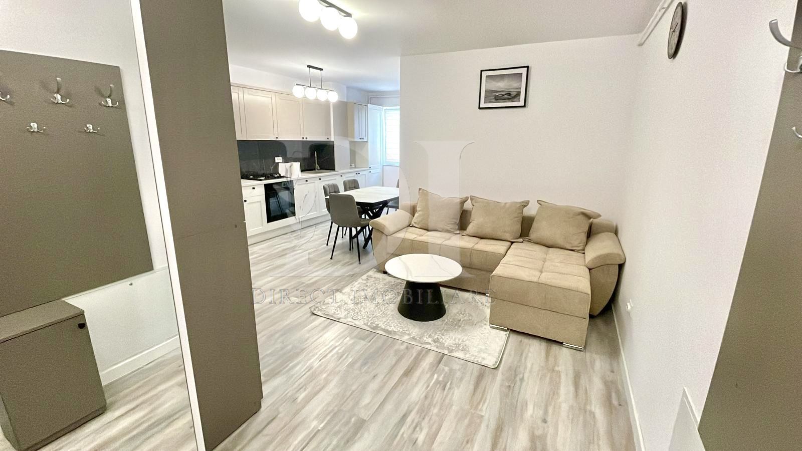 Apartament 3 camere de vanzare /  Zona Stadionului / Floresti - Poză 2