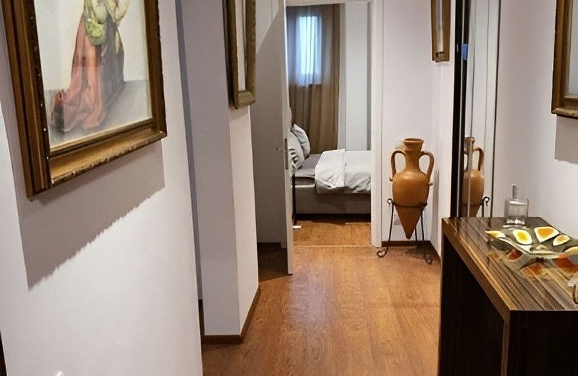 Apartament 3 Camere Spatios Romana Renovat - Poză 4