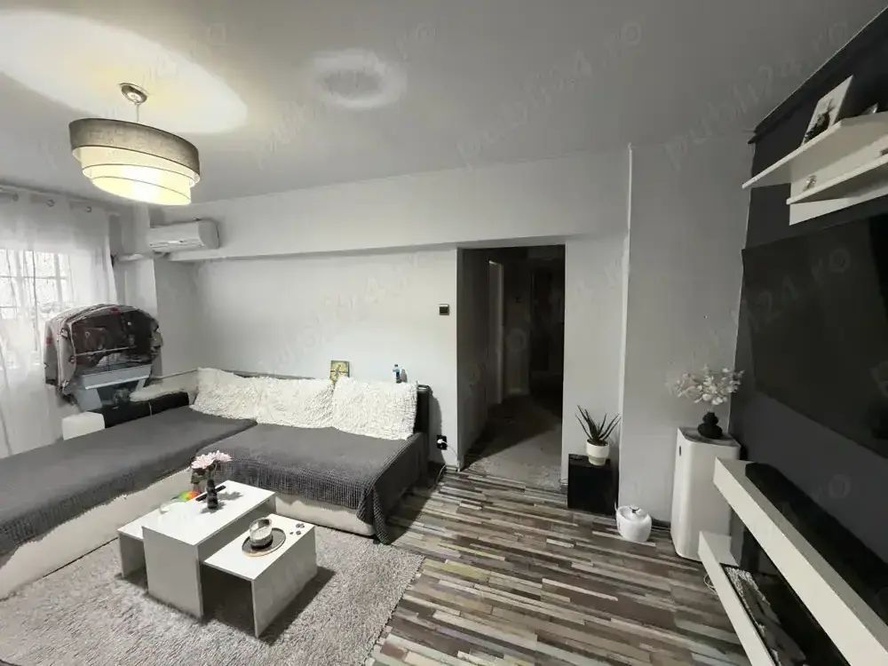 Vânzare apartament 3 camere, bloc 1986, Titan-Faur - Poză 1