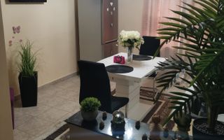 Apartament+spatiu comercial - Poză 3